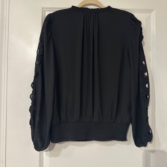 White House Black Market Blouse - Picture 6 of 7